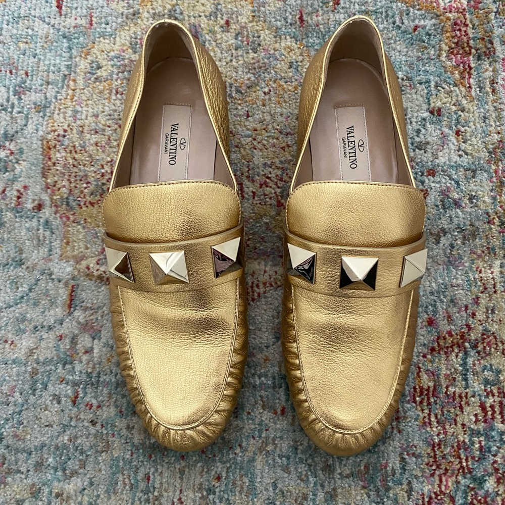 NWOB VALENTINO Metallic Calfskin Rockstud Loafers